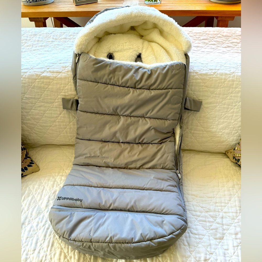 UPPAbaby Cozy Ganoosh Like New